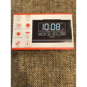 Dreamsky Compact Digital Alarm Clock DS313BW Large Display Auto Set USB Charge